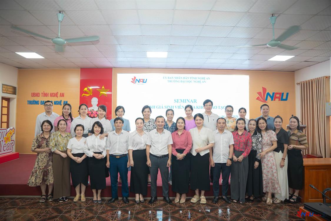 Trường Đại học Nghệ An tổ chức Seminar đánh giá giữa khóa sinh viên: Thúc đẩy cải tiến chương trình đào tạo theo hướng thực chất.