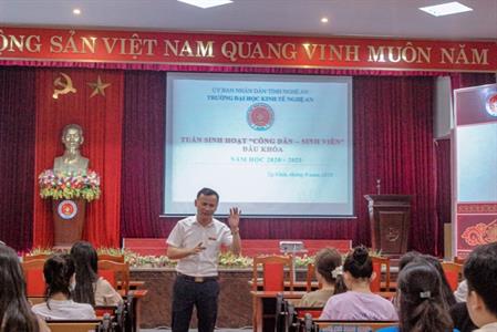 Tổ chức “Tuần sinh hoạt công dân- HSSV “ đầu khóa cho tân sinh viên K7 năm học 2020