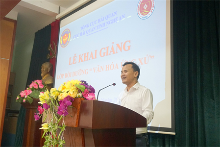 Khai giảng Lớp bồi dưỡng Văn hoá ứng xử nơi công sở và trên mạng xã hội tại Cục hải quan Nghệ An