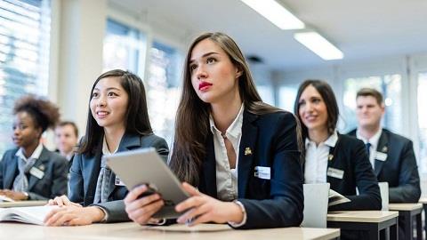 Vì sao bạn lựa chọn học ngành Quản trị Kinh doanh