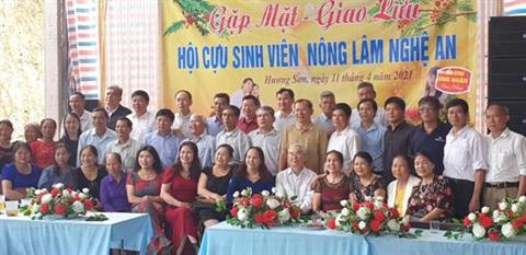 Gặp mặt các thế hệ cựu sinh viên Nông Lâm K1-K10 Trường Đại học Kinh tế Nghệ An