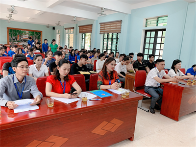 Trường Đại học Kinh tế Nghệ An tham gia Hội nghị “Tư vấn phân luồng–hướng nghiệp’ và ký cam kết đầu ra ngành Chăn nuôi Thú y cho học sinh lớp 12 trường PTTH Quỳ Châu–Nghệ An