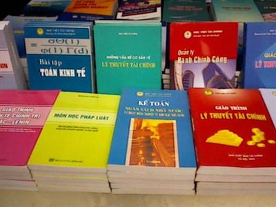 Dưới đây là bản dịch tiếng Anh cho cụm từ và biểu mẫu kê khai hành chính Giáo trình xuất bản trong nước giai đoạn 2016-2021 (Domestic Textbooks Published between 2016 and 2021), được chuẩn hóa hoàn toàn theo danh pháp hành chính học thuật và hệ thống quản lý hồ sơ xét phong học hàm, kiểm định chất lượng đào tạo đại học: