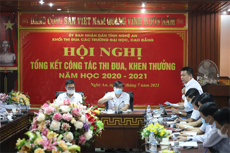 Hội nghị Tổng kết Khối thi đua các trường đại học, cao đẳng tỉnh Nghệ An