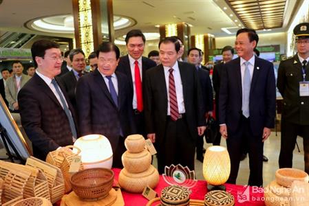 Nghệ An hướng tới Trung tâm sản xuất chế biến và xuất khẩu gỗ lớn của khu vực