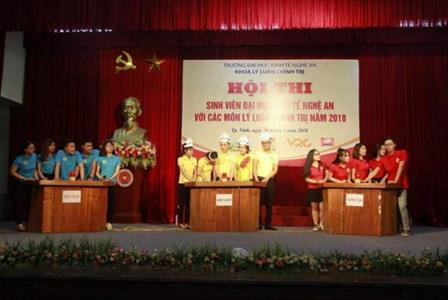 Sôi động và tràn đầy ý nghĩa của hội thi “Sinh viên  ĐH Kinh tế với các môn Lý luận chính trị”