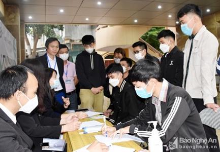 Trường Đại học Kinh tế Nghệ An tổ chức ngày hội việc làm cho sinh viên