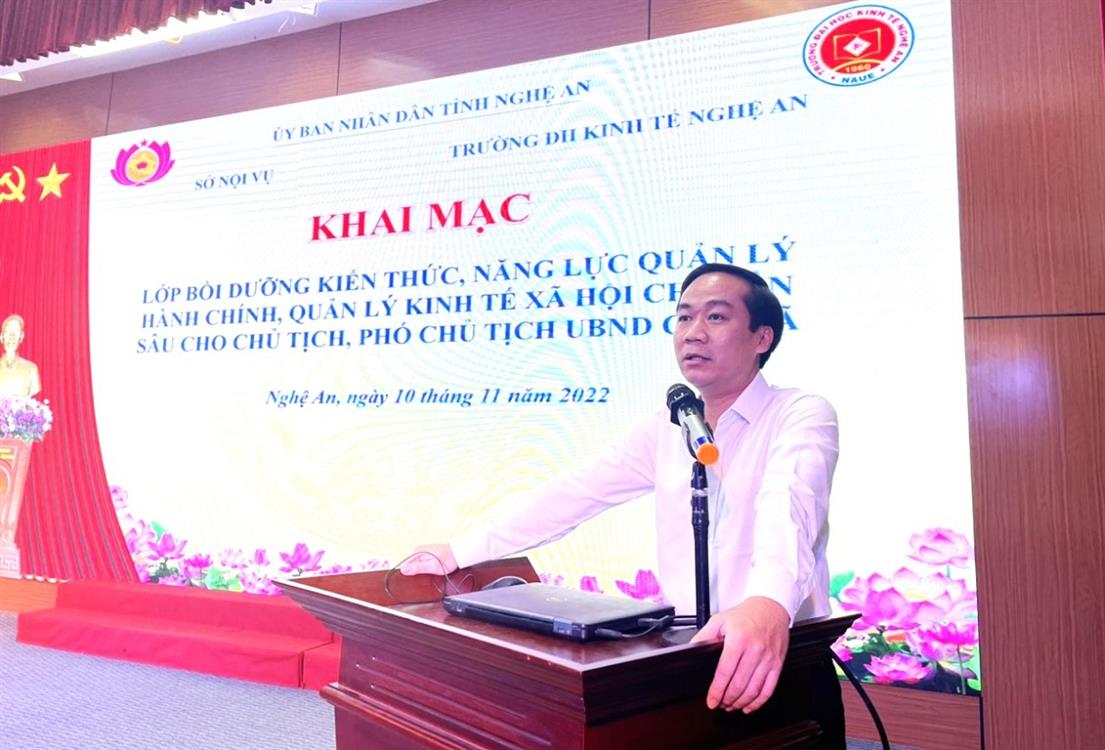 Khai giảng lớp Bồi dưỡng kiến thức, năng lực quản lý hành chính, quản lý kinh tế xã hội chuyên sâu cho Chủ tịch, Phó Chủ tịch cấp xã, phường, thị trấn