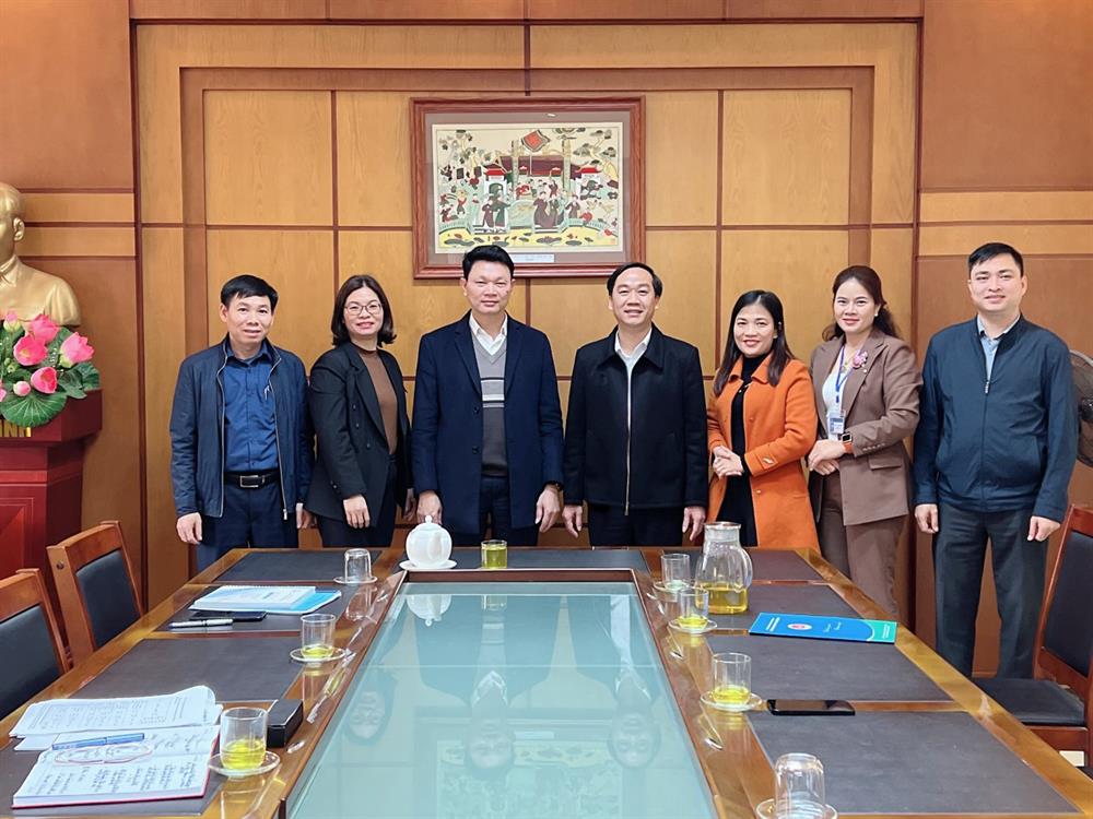 Ban Quản lý KKT Đông Nam làm việc với Trường Đại học Kinh tế Nghệ An về công tác đào tạo và phát triển nguồn nhân lực cho các doanh nghiệp trong KKT, KCN