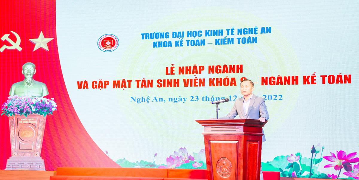 Lễ nhập ngành và gặp mặt Tân sinh viên khóa 9 – Ngành kế toán
