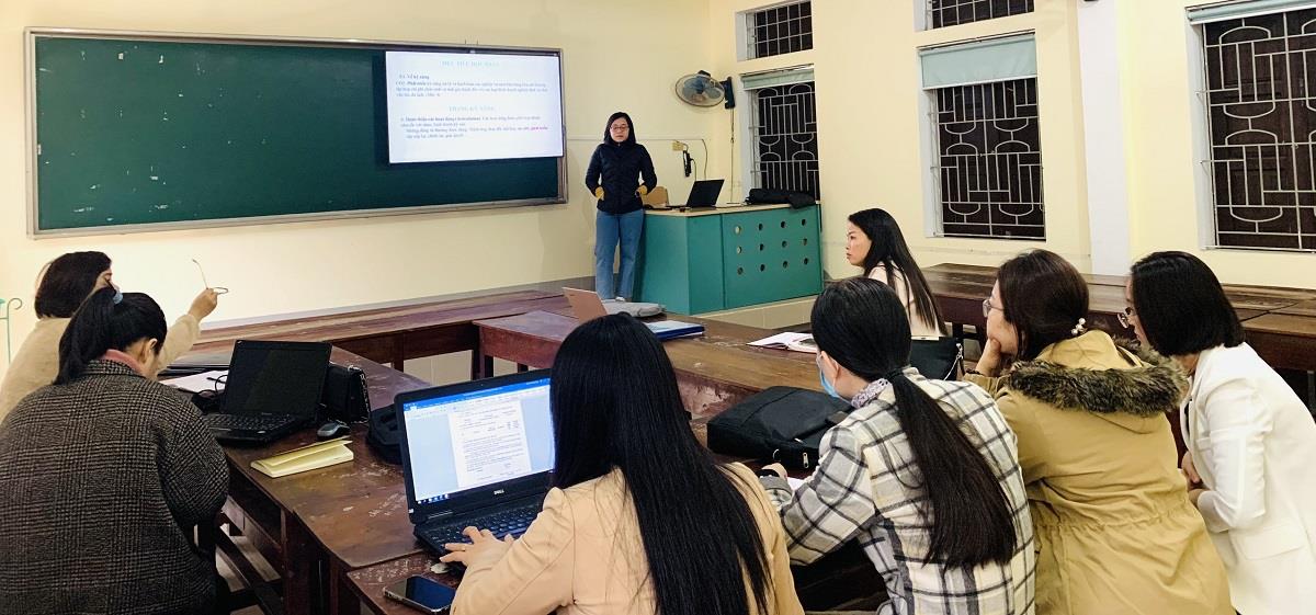 Seminar “Xây dựng đề cương chi tiết học phần Kế toán doanh nghiệp thương mại – dịch vụ đáp ứng CĐR của CTĐT ngành Kế toán năm 2022”