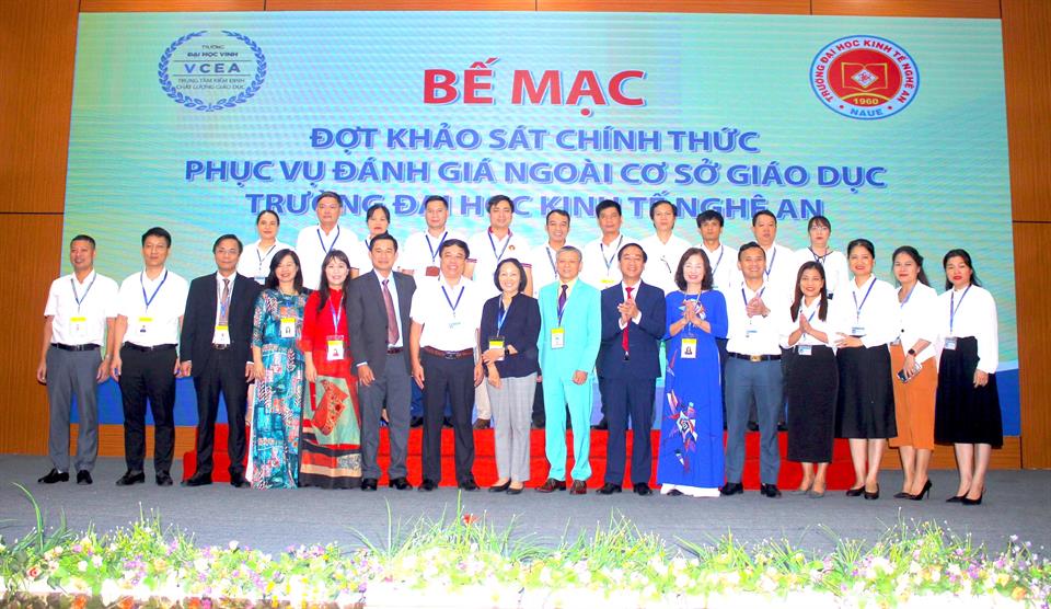 Bế mạc đợt khảo sát chính thức phục vụ đánh giá ngoài cơ sở giáo dục Trường Đại học Kinh tế Nghệ An