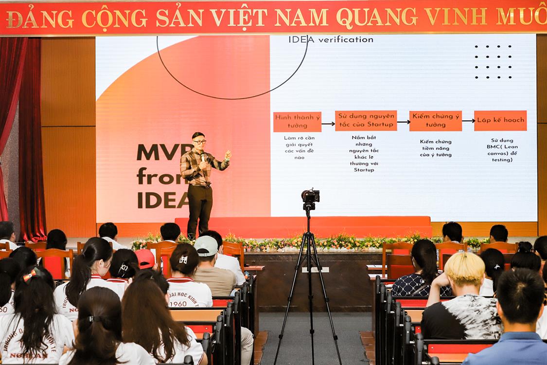 Chương trình Talkshow “Biến ý tưởng 0 đồng thành mô hình kinh doanh hiệu quả”