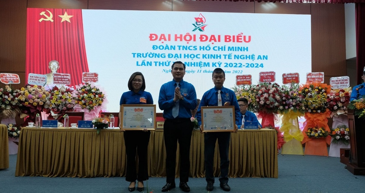 Đoàn viên ưu tú Liên chi đoàn Kế toán – Kiểm toán tham gia Đại hội đại biểu Đoàn TNCS Hồ Chí Minh Trường Đại học kinh tế Nghệ An nhiệm kỳ 2022-2024