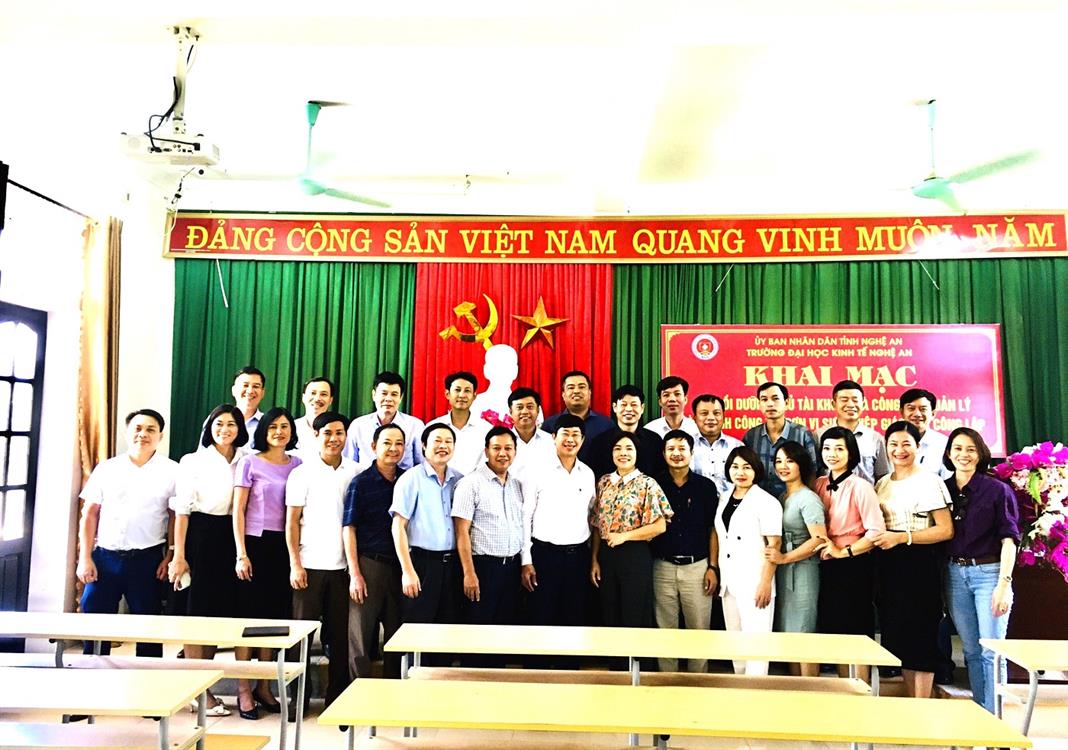 Khoa Kế toán – Kiểm toán tham gia bồi dưỡng chủ tài khoản và công tác quản lý tài chính công tại đơn vị sự nghiệp giáo dục công lập