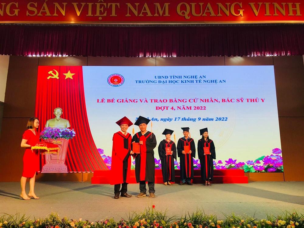 Lễ Bế giảng và trao bằng cử nhân ngành kế toán đợt 4 năm 2022
