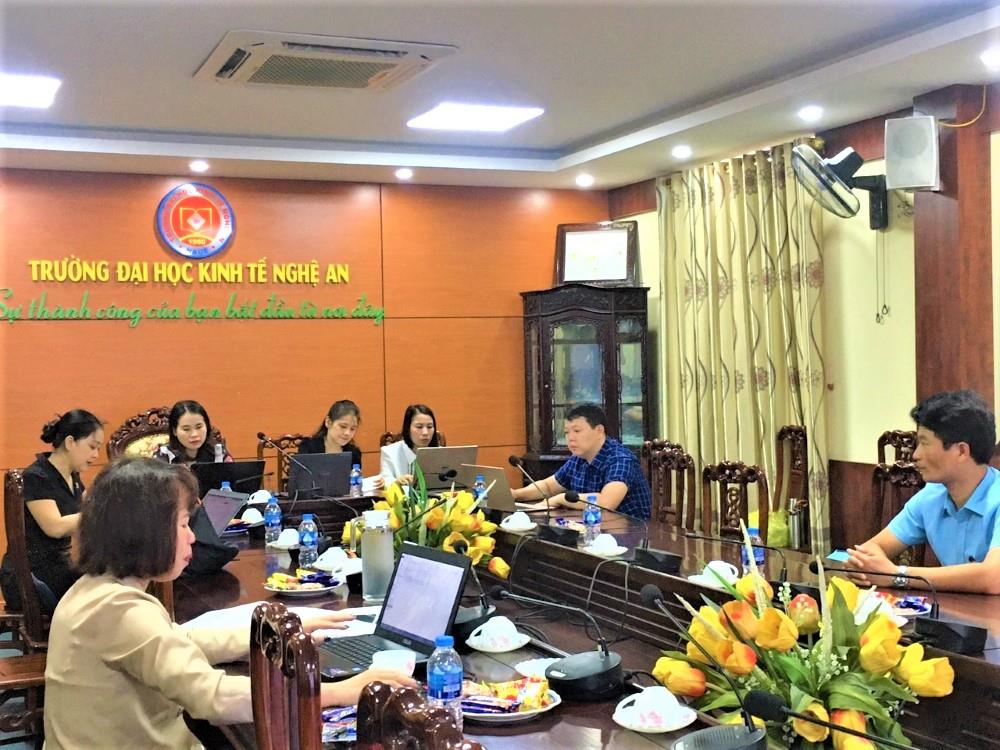 Seminar về “Rà soát, hoàn thiện đề án mở mã ngành đào tạo Công Nghệ Thông Tin” tại trường ĐH Kinh tế Nghệ An
