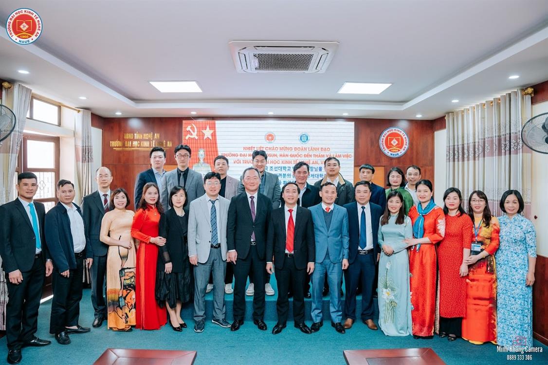 Trường Đại học Kinh tế Nghệ An đón đoàn đại biểu Trường Đại học Chosun – Hàn Quốc thăm và làm việc tại Trường