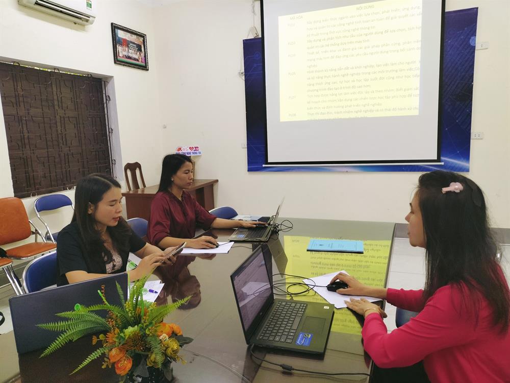 Bộ môn Hệ thống thông tin và Công nghệ phần mềm tổ chức Seminar với chủ đề: “Rà soát, hoàn thiện đề cương chi tiết học phần Bảo trì máy tính”