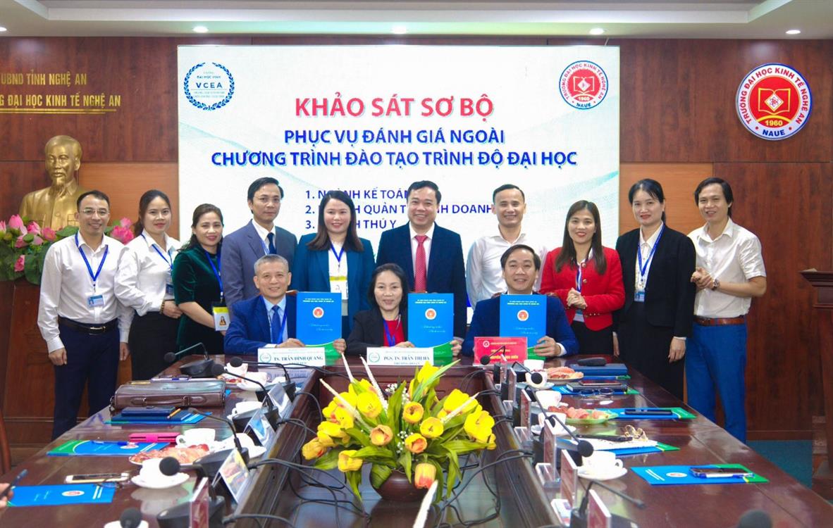 Chương trình đào tạo cử nhân ngành QTKD được công nhân đạt chuẩn chất lượng đào tạo