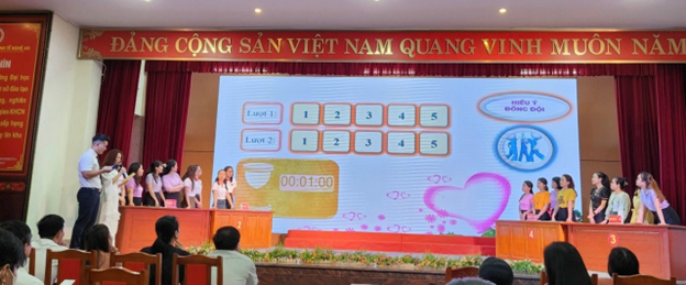 Nữ công Khoa Công nghệ thông tin tham gia chương trình Gala chào mừng 93 năm Ngày thành lập Hội Liên hiệp Phụ nữ Việt Nam