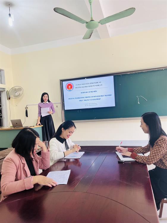 Bộ môn QTKD tổ chức thành công chương trình seminar “Digital marketing trong cơ sở giáo dục đại học, thực trạng và giải pháp”