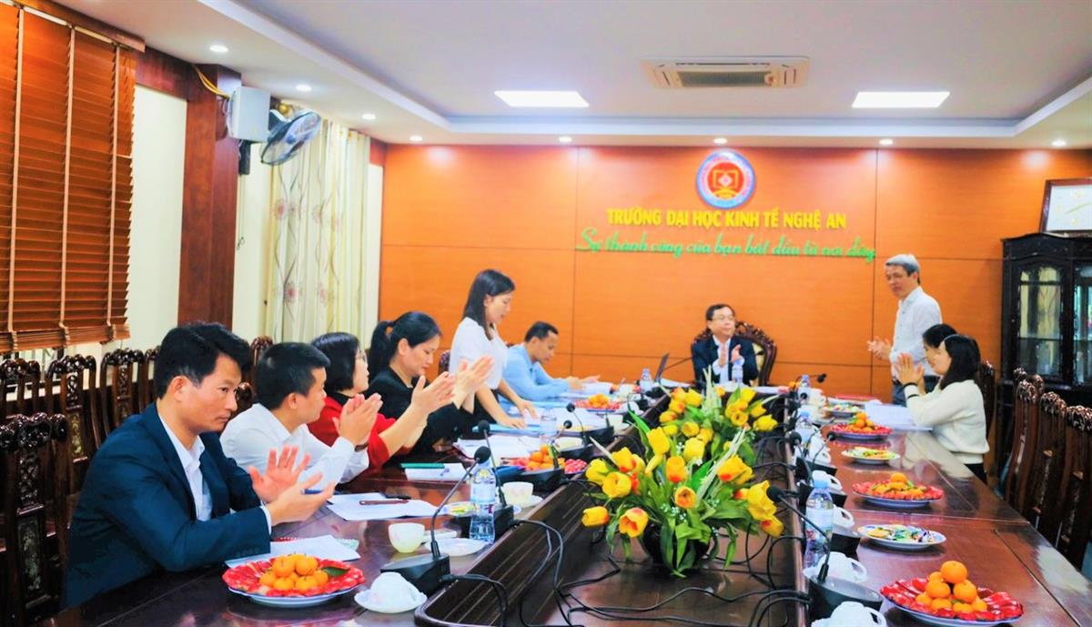 Hội nghị kiểm điểm tập thể, cá nhân cán bộ lãnh đạo, quản lý Trường Đại học Kinh tế Nghệ An năm 2023