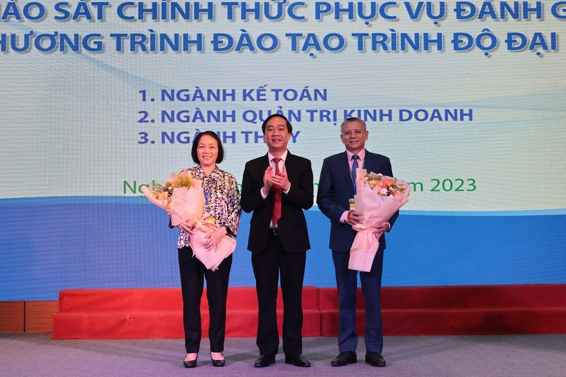 Ngành Kế toán Trường ĐHKTNA được công nhận đạt chuẩn chất lượng giáo dục
