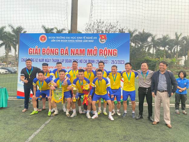 Bế mạc giải bóng đá nam sinh viên mở rộng năm 2023