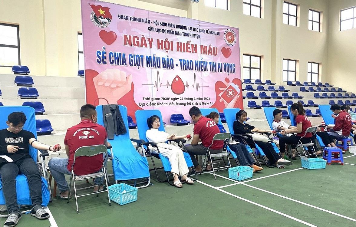 NAUE – Ngày tình nguyện đỏ “Hiến máu nhân đạo – năm 2023”