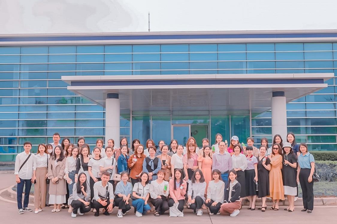 Khoa Kế toán Kiểm toán tổ chức cho sinh viên tham gia trải nghiệm thực tế tại Công ty Cổ phần sữa TH