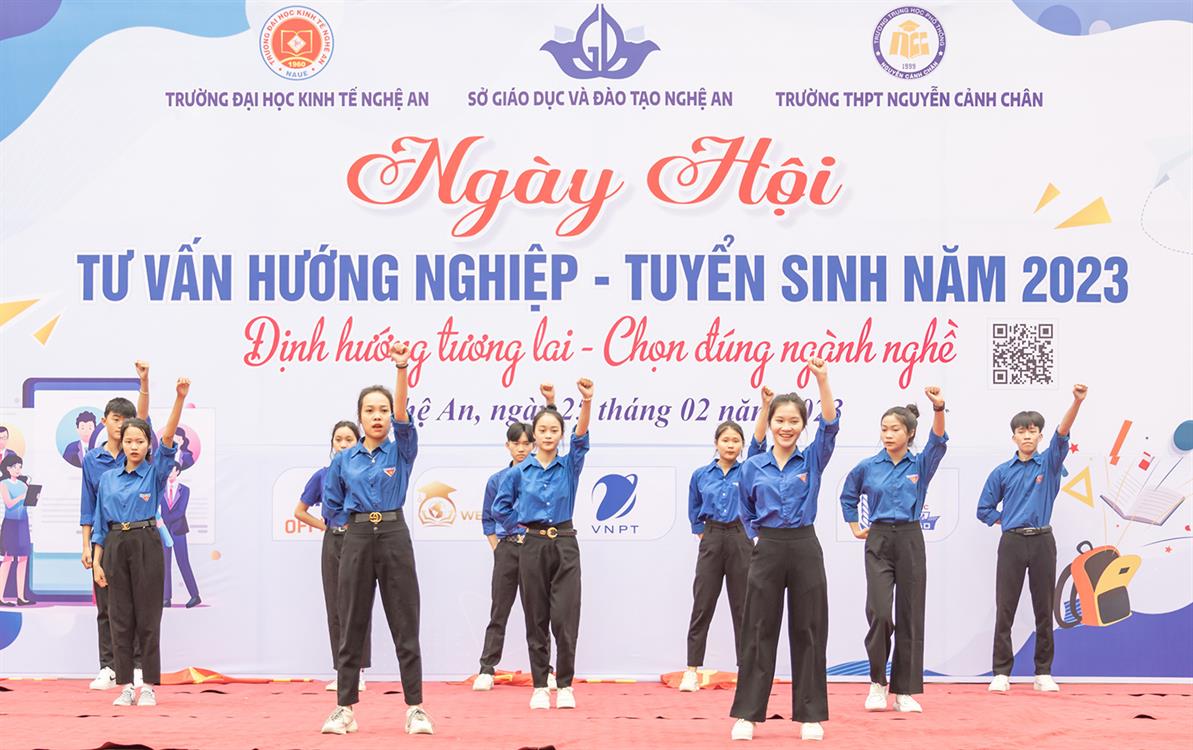 NAUE EVENTS: Ngày hội Tư vấn Hướng nghiệp – Tuyển sinh năm 2023 tại THPT Nguyễn Cảnh Chân, huyện Thanh Chương, tỉnh Nghệ An