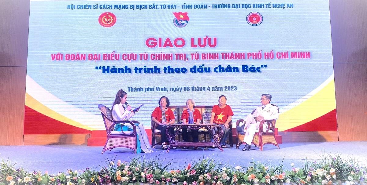 NAUE – Giao lưu với đoàn đại biểu cựu tù chính trị, tù binh thành phố Hồ Chí Minh với chủ đề “Hành trình theo dấu chân Bác”.