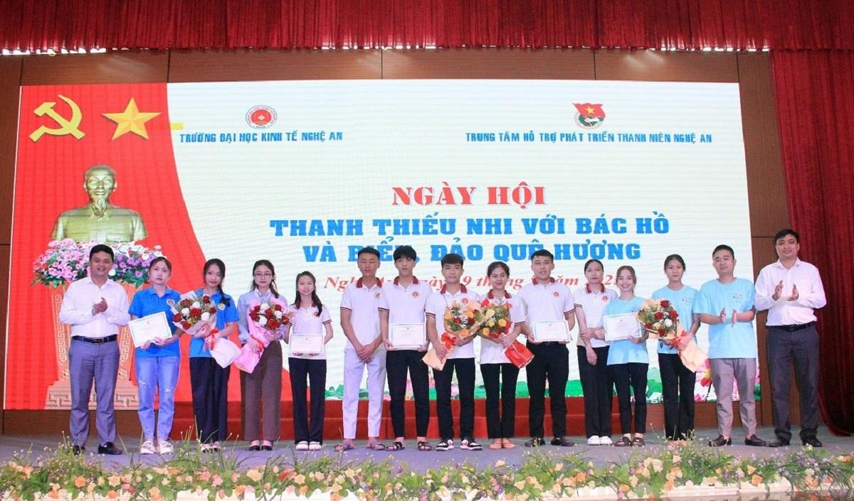 Hấp dẫn, Sôi nổi “Ngày hội thanh thiếu nhi với Bác Hồ và biển, đảo quê hương” tại Trường Đại học Kinh tế Nghệ An
