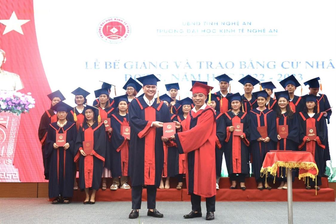 Lễ bế giảng và trao bằng tốt nghiệp đợt 2 năm 2023