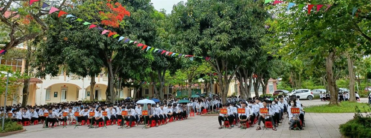 NAUE tham gia hoạt động Hướng nghiệp – Tuyển sinh tại Trường THPT Nghi Lộc 4