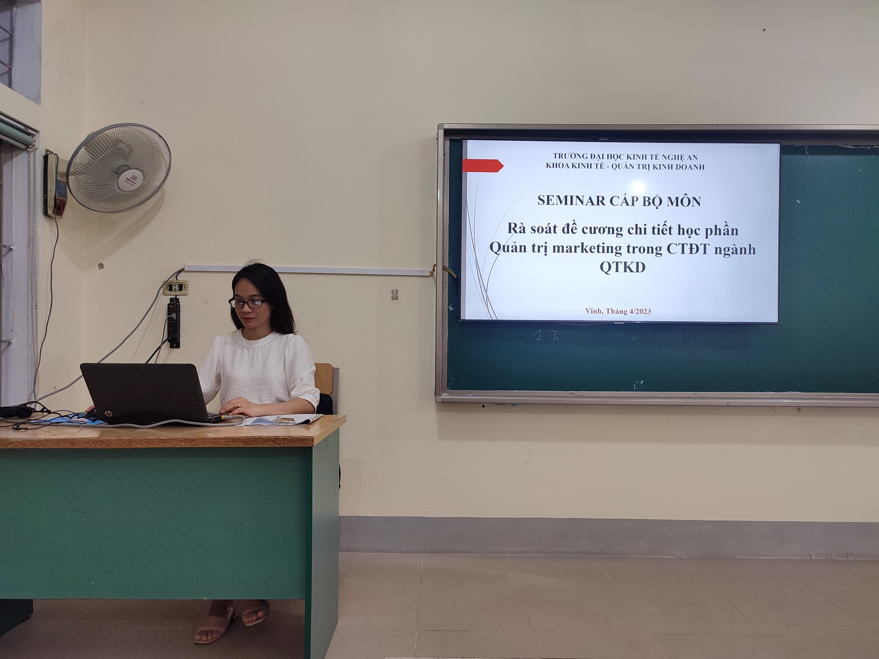 Seminar “Rà soát đề cương chi tiết học phần Quản trị marketing trong chương trình đào tạo cử nhân Quản trị kinh doanh”