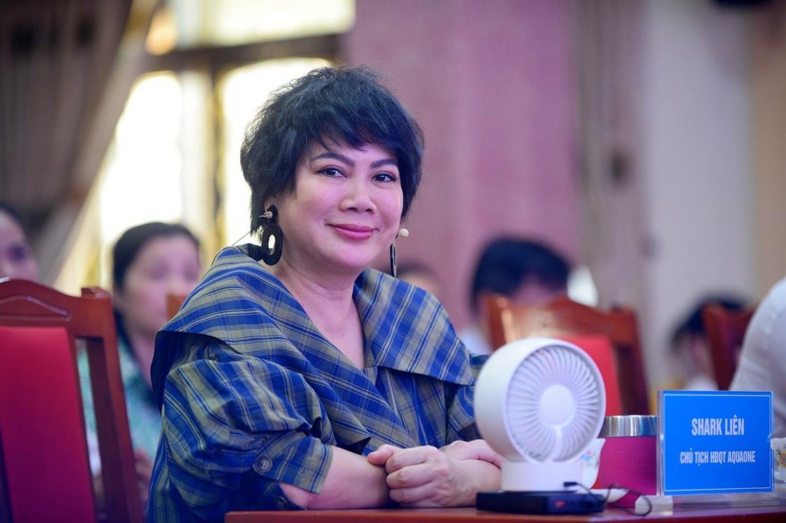 Sinh viên kế toán trong Talkshow “Hành trình khởi nghiệp cùng Shark Liên”