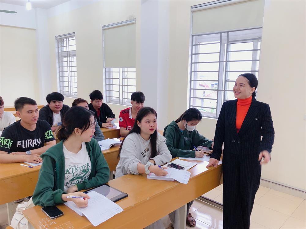 Thắm tình hữu nghị Việt – Lào trên giảng đường Đại học Kinh tế Nghệ An