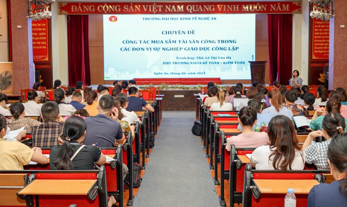 Bồi dưỡng “Nghiệp vụ kế toán đơn vị sự nghiệp giáo dục công lập” cho kế toán các đơn vị sự nghiệp giáo dục thuộc Sở giáo dục đào tạo Nghệ An