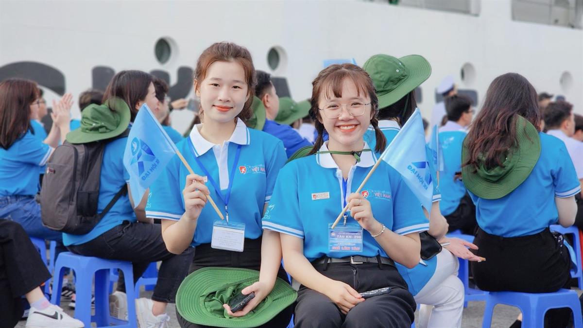 Sinh viên Kế toán NAUE vinh dự tham gia chương trình “Sinh viên với biển đảo Tổ quốc” năm 2023