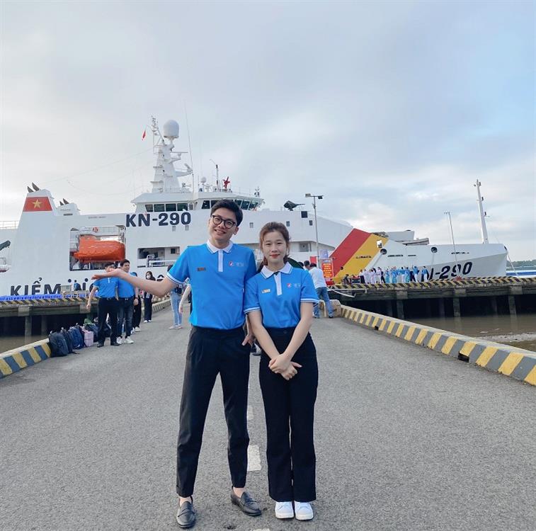 Sinh viên Trường Đại học Kinh tế Nghệ An vinh dự tham gia chương trình “Sinh viên với biển đảo Tổ quốc” năm 2023