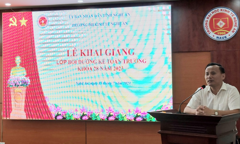 GV Khoa Kế toán Kiểm toán giảng dạy lớp bồi dưỡng Kế toán trưởng