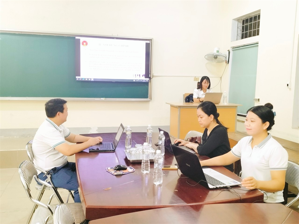 Bộ môn Khoa học và Kỹ thuật tính toán tổ chức chương trình Seminar với chủ đề:  “Bài toán sản xuất đồng bộ và ứng dụng thực tế”