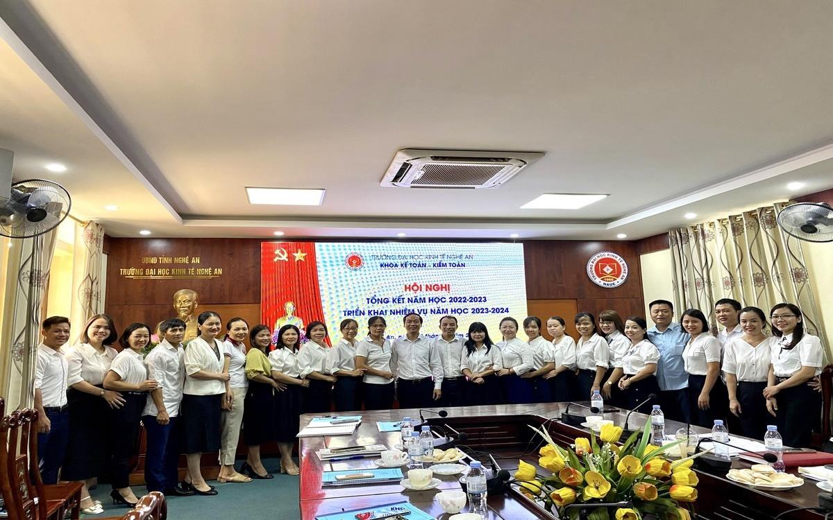 Hội nghị cán bộ, viên chức và người lao động năm học 2023 – 2024