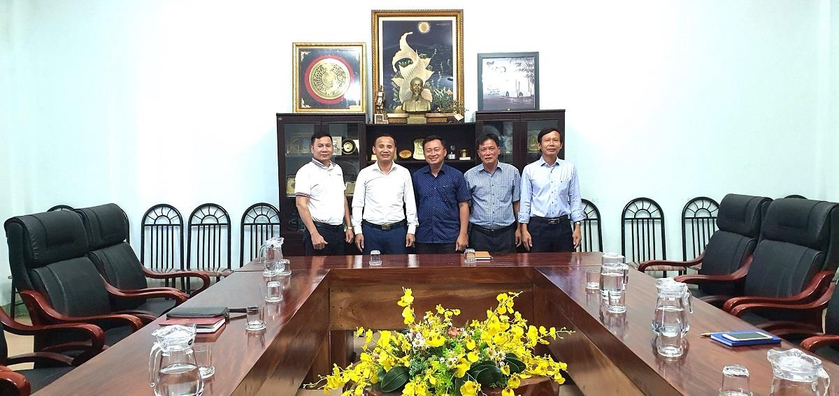 Trường Đại học Kinh tế Nghệ An đến thăm và làm việc với Trường Đại học Nha Trang