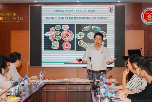 Thực học – thực hành của sinh viên chuyên ngành bác sỹ thú y tại Trường Đại học Kinh tế Nghệ An
