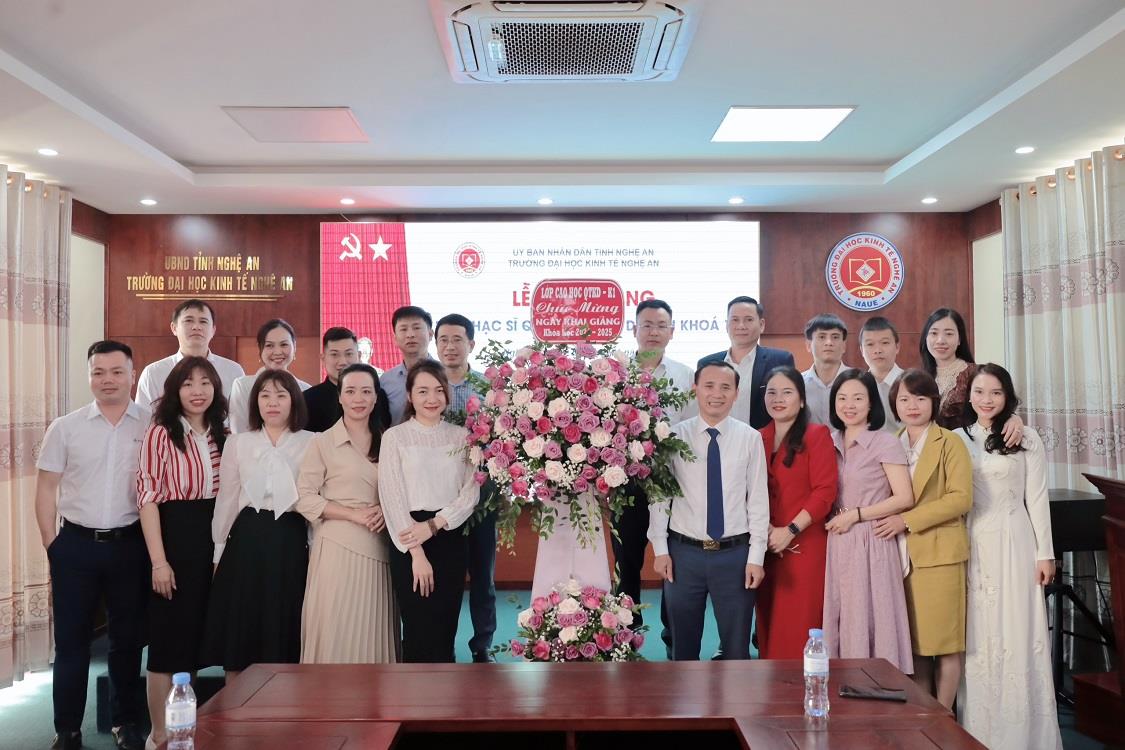 Lễ Khai giảng Chương trình Thạc sỹ Quản trị Kinh doanh Khóa 01