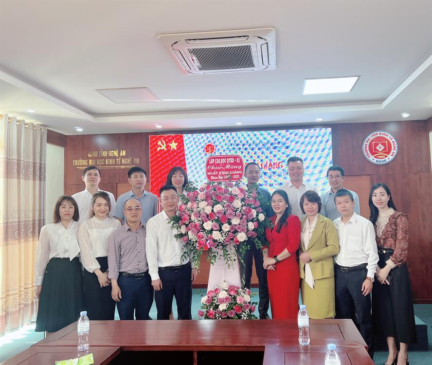 Trường Đại học Kinh tế Nghệ An tổ chức Lễ Khai giảng Chương trình Thạc sỹ Quản trị Kinh doanh Khóa 01