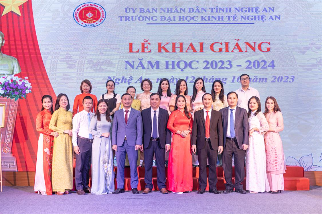 Hành trình thành công cùng Khoa Kinh tế – Quản trị kinh doanh
